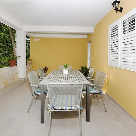 Apartamento Ivan Makarska