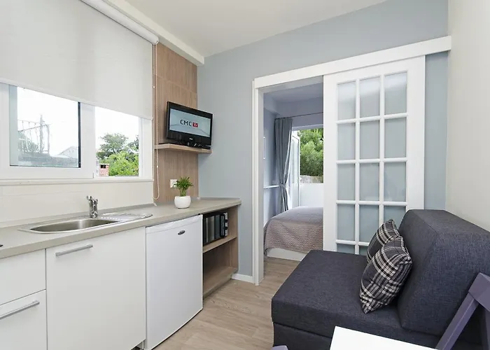 Ivan דירה מאקרסקה